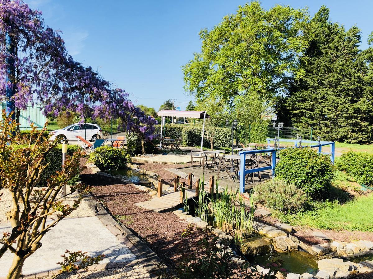 Hotel Au Relais Des Lilas Parthenay Luaran gambar